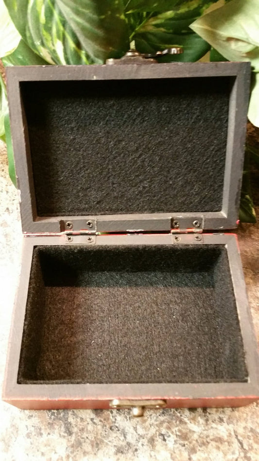 Distressed Butterfly Photo Box, Memory Box, Trinket Box, photo storage, Travel box, Vacation Box, Essential oil Box, One of a Kind