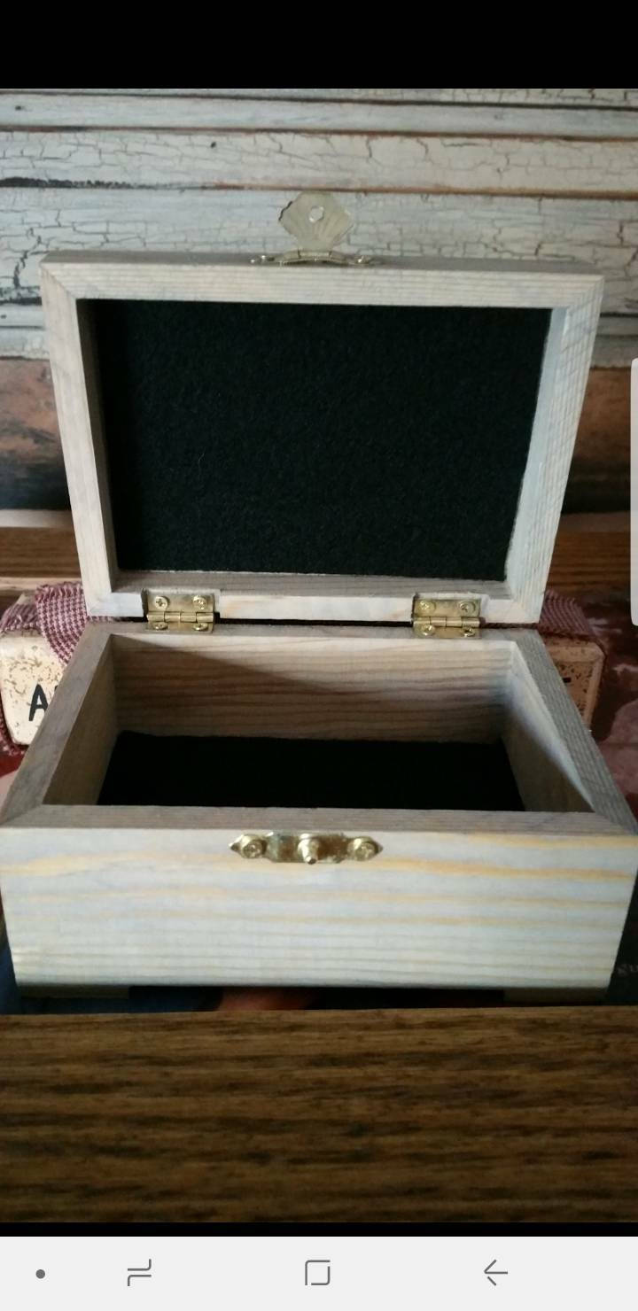 Dragonfly Personalized Wood Box, Trinket Box, Photo Box, Jewelry Box, Woo Box
