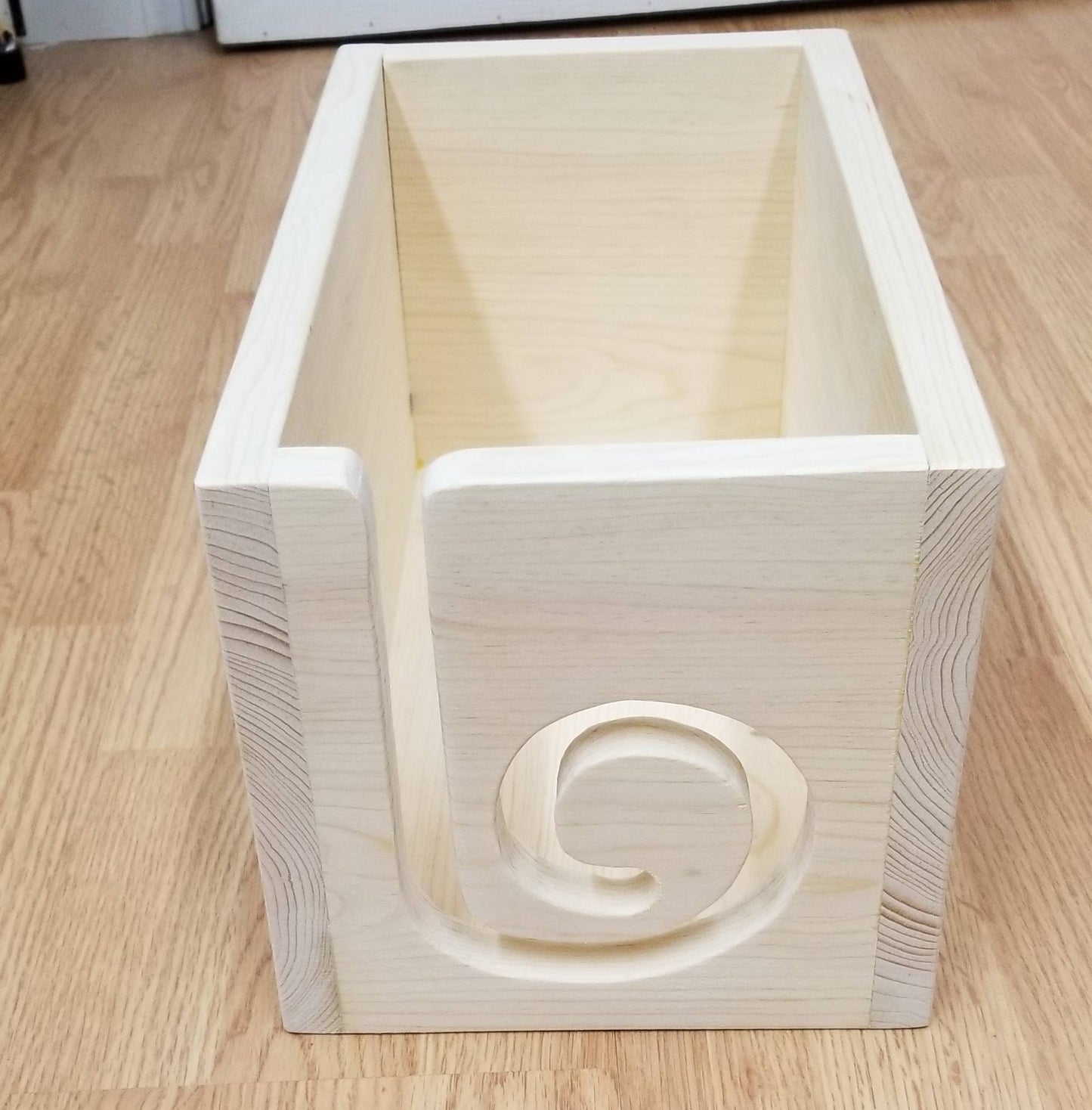 Stained Wooden Yarn Box With Lid, Personalized Yarn Storage Box,Yarn Bowl,Wood Box,Knitting Yarn Box,Crochet Storage Box,Yarn Holder,